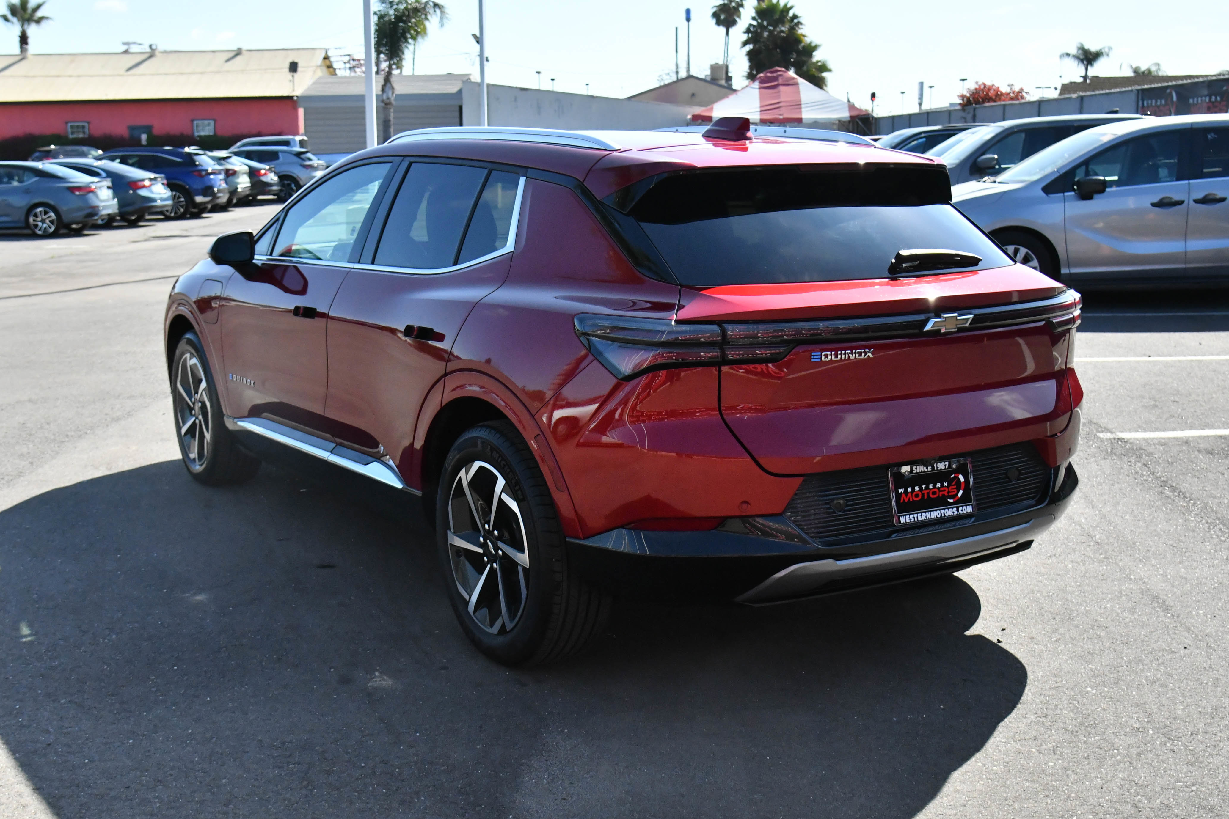 Used 2024 Chevrolet Equinox EV LT w/ LPO, Trailering Package image 6