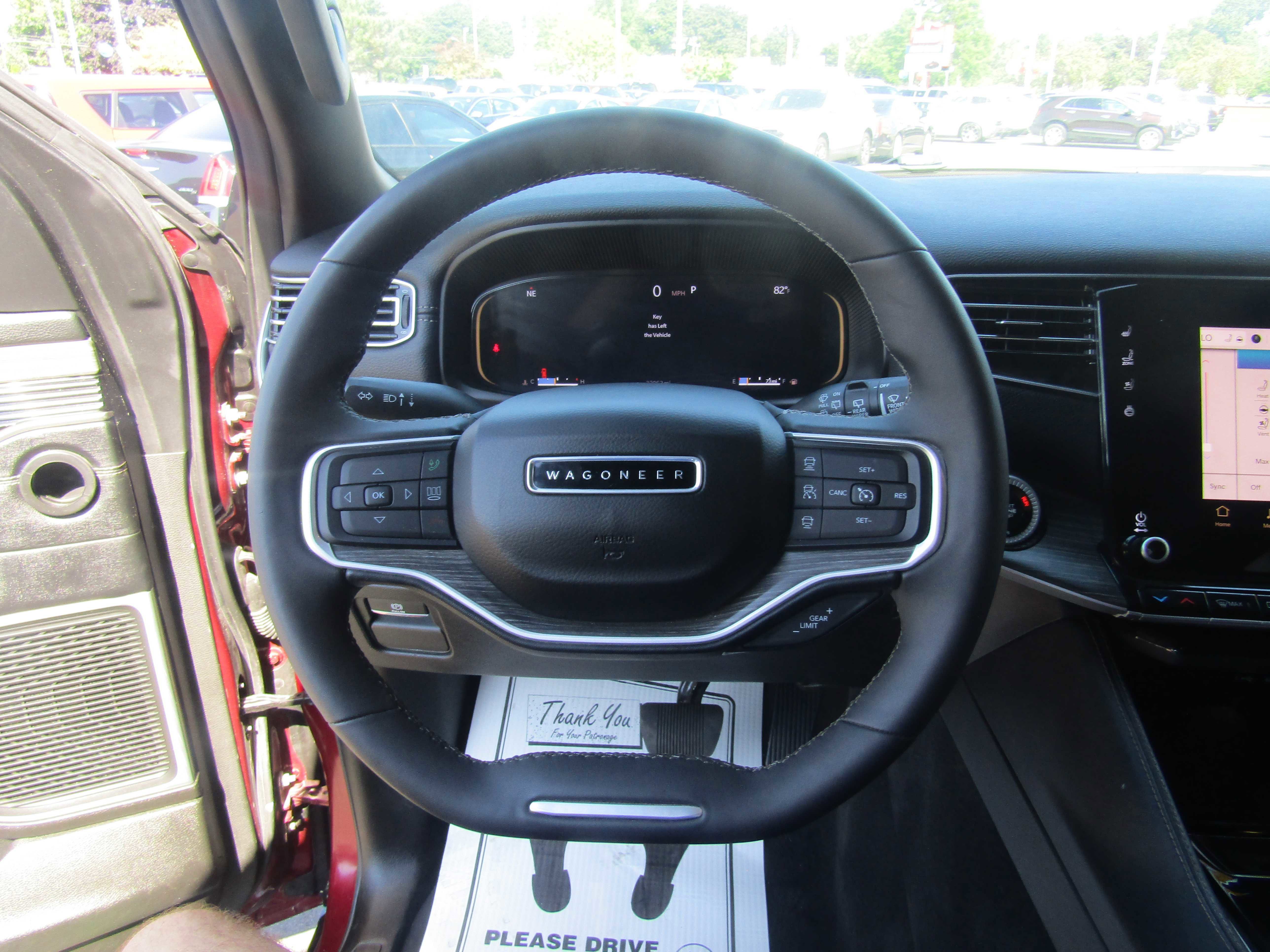 Used 2024 Jeep Wagoneer L Series II w/ Flexible Seating Group image 12