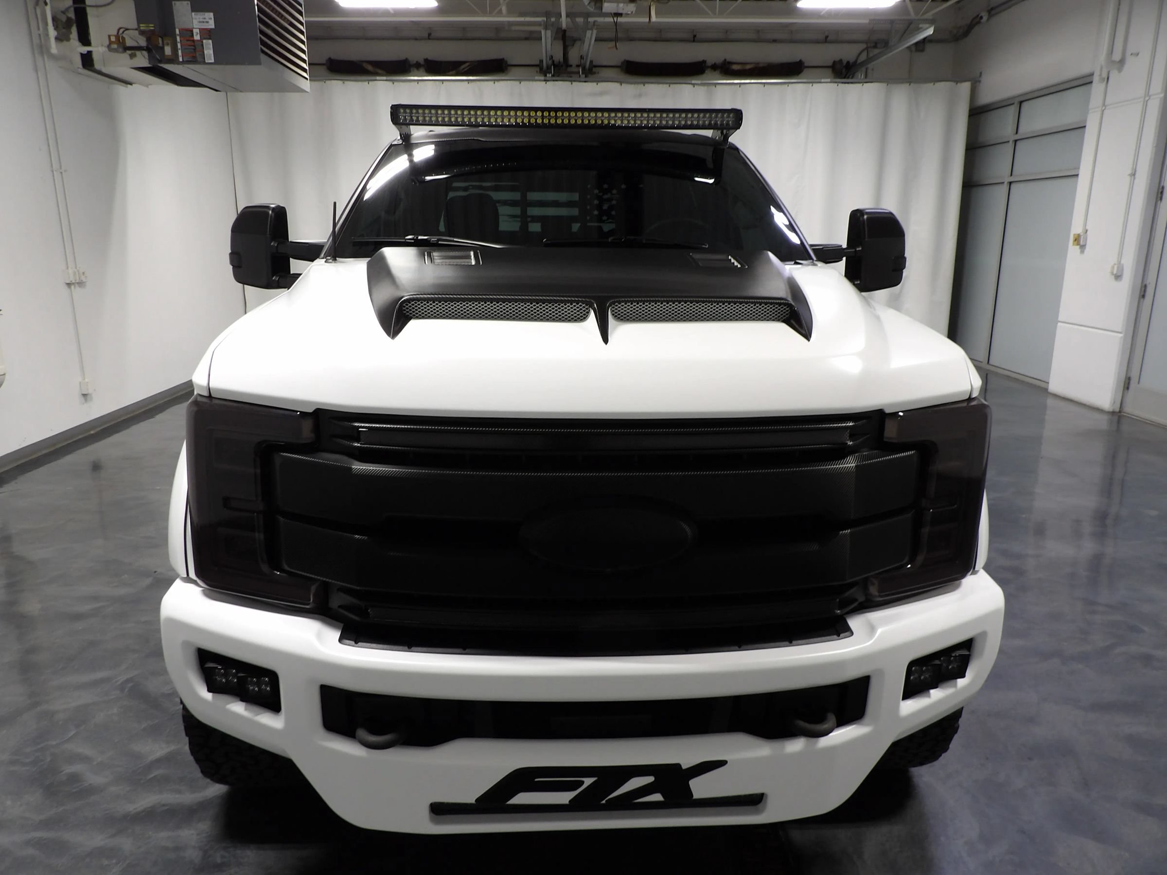 Used 2019 Ford F250 Lariat w/ Lariat Ultimate Package AWD/4WD image 4