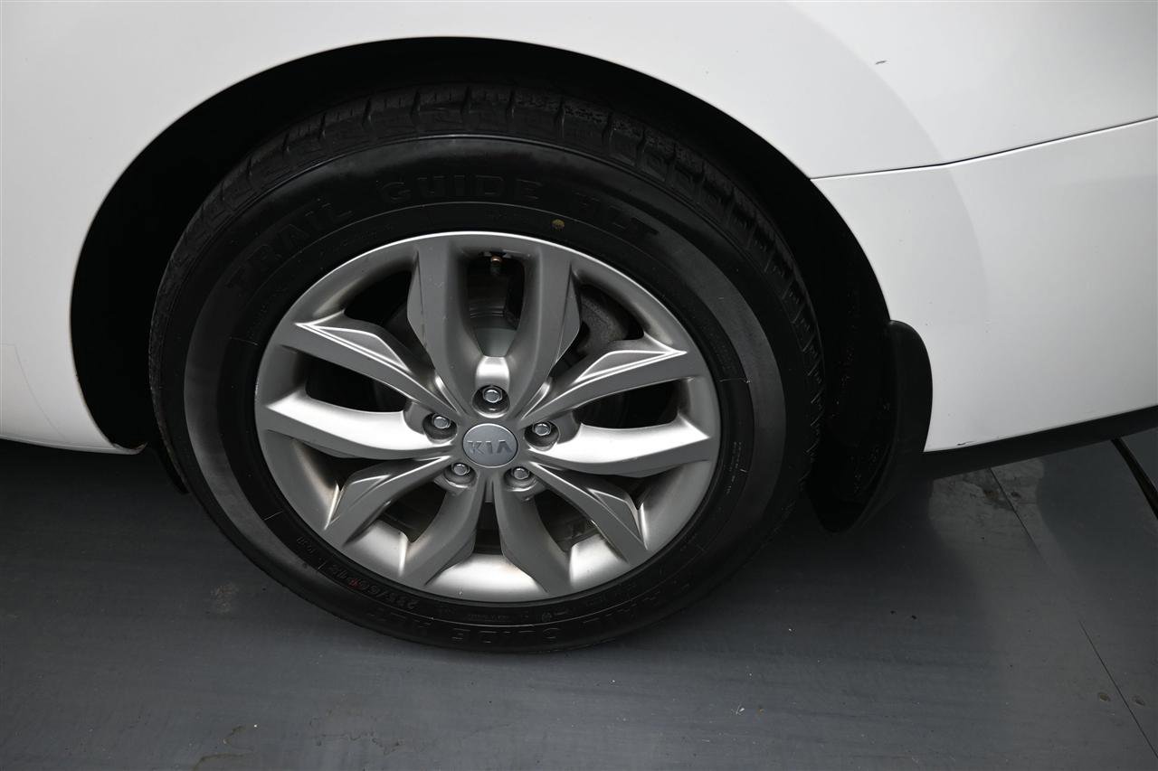 Used 2019 Kia Sedona EX FWD image 21