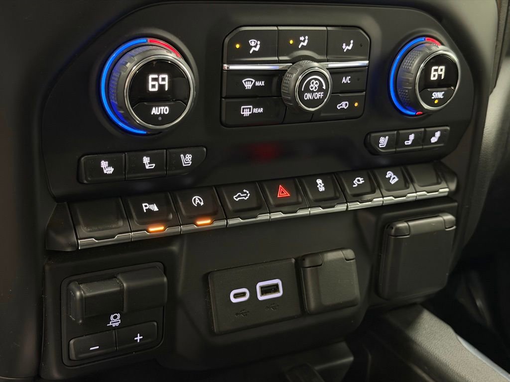 Certified 2019 Chevrolet Silverado 1500 High Country image 38