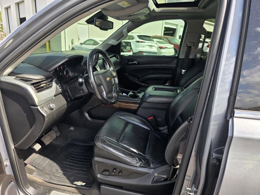 Used 2020 Chevrolet Tahoe LT w/ Luxury Package image 23