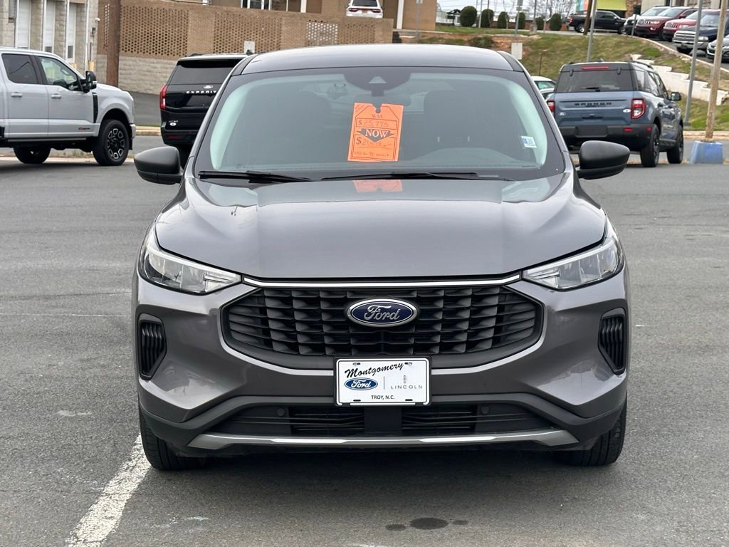 Used 2023 Ford Escape Active image 10