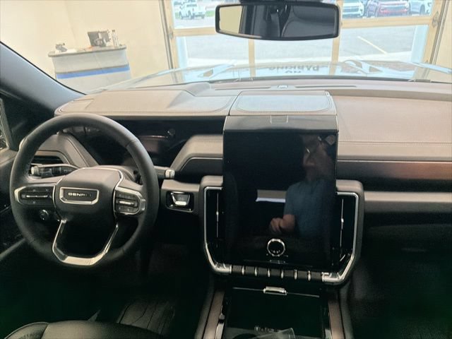 New 2026 GMC Yukon XL Denali w/ Sun & Power Step Package AWD/4WD image 40