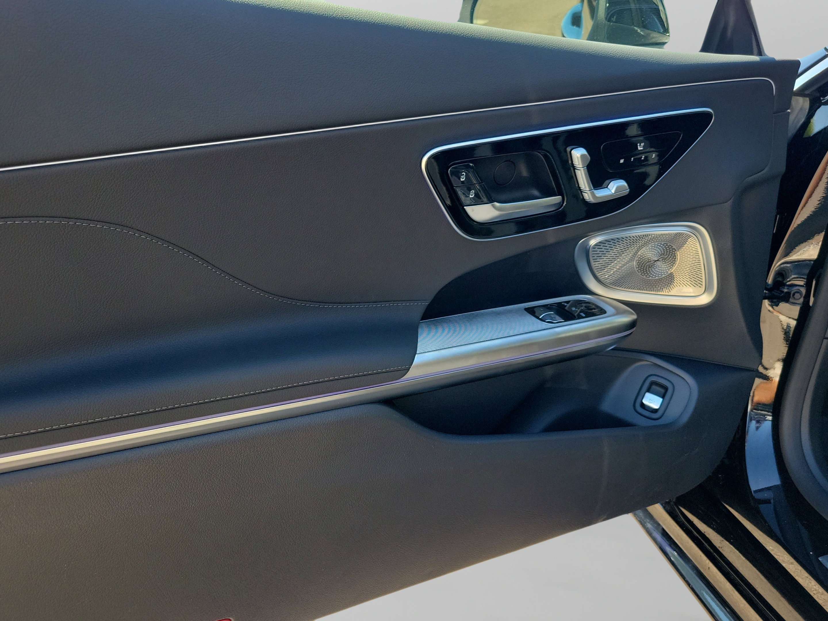 New 2026 Mercedes-Benz CLE 300 4MATIC Coupe image 7