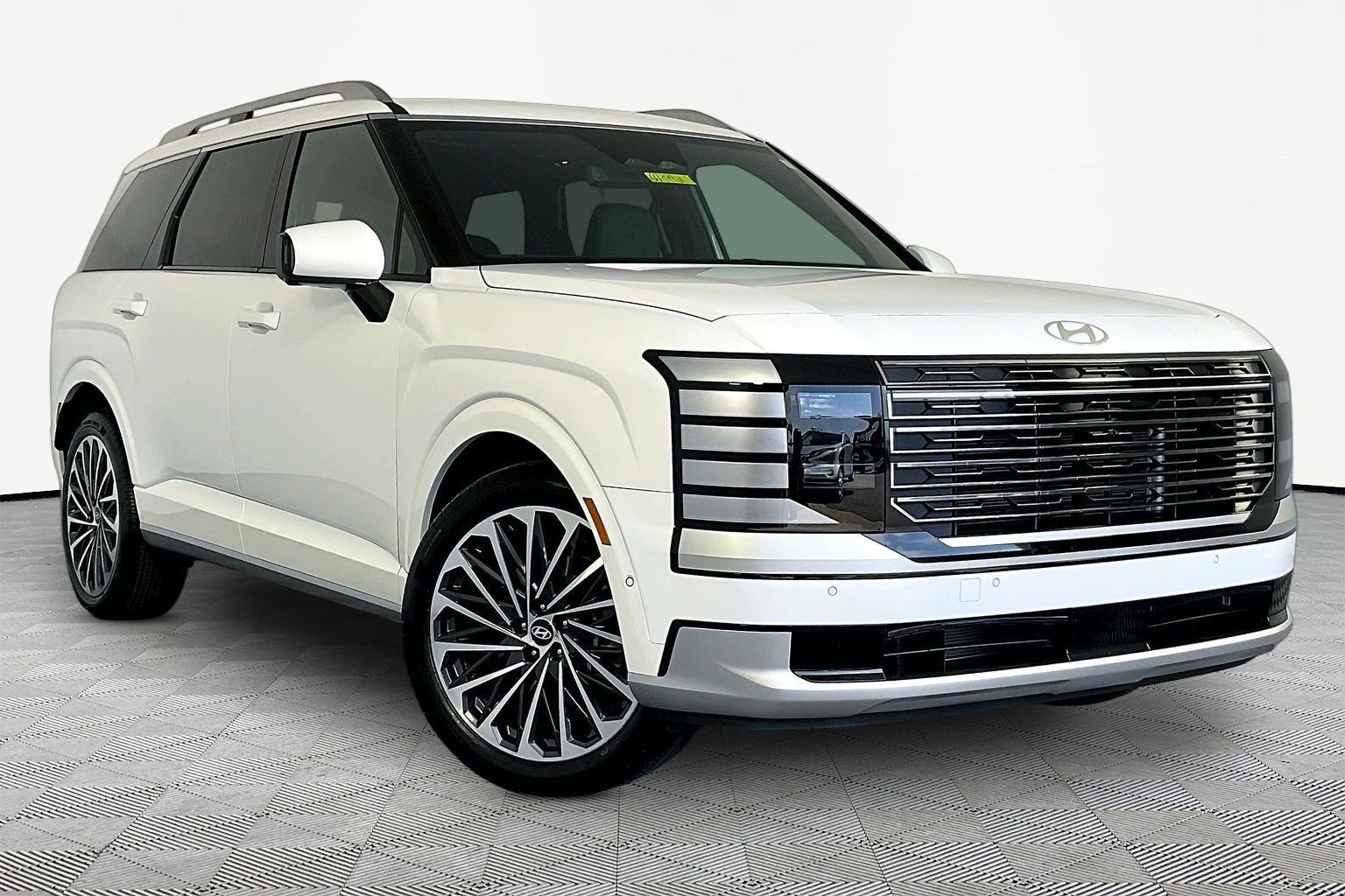Used 2026 Hyundai Palisade Calligraphy AWD/4WD image 3