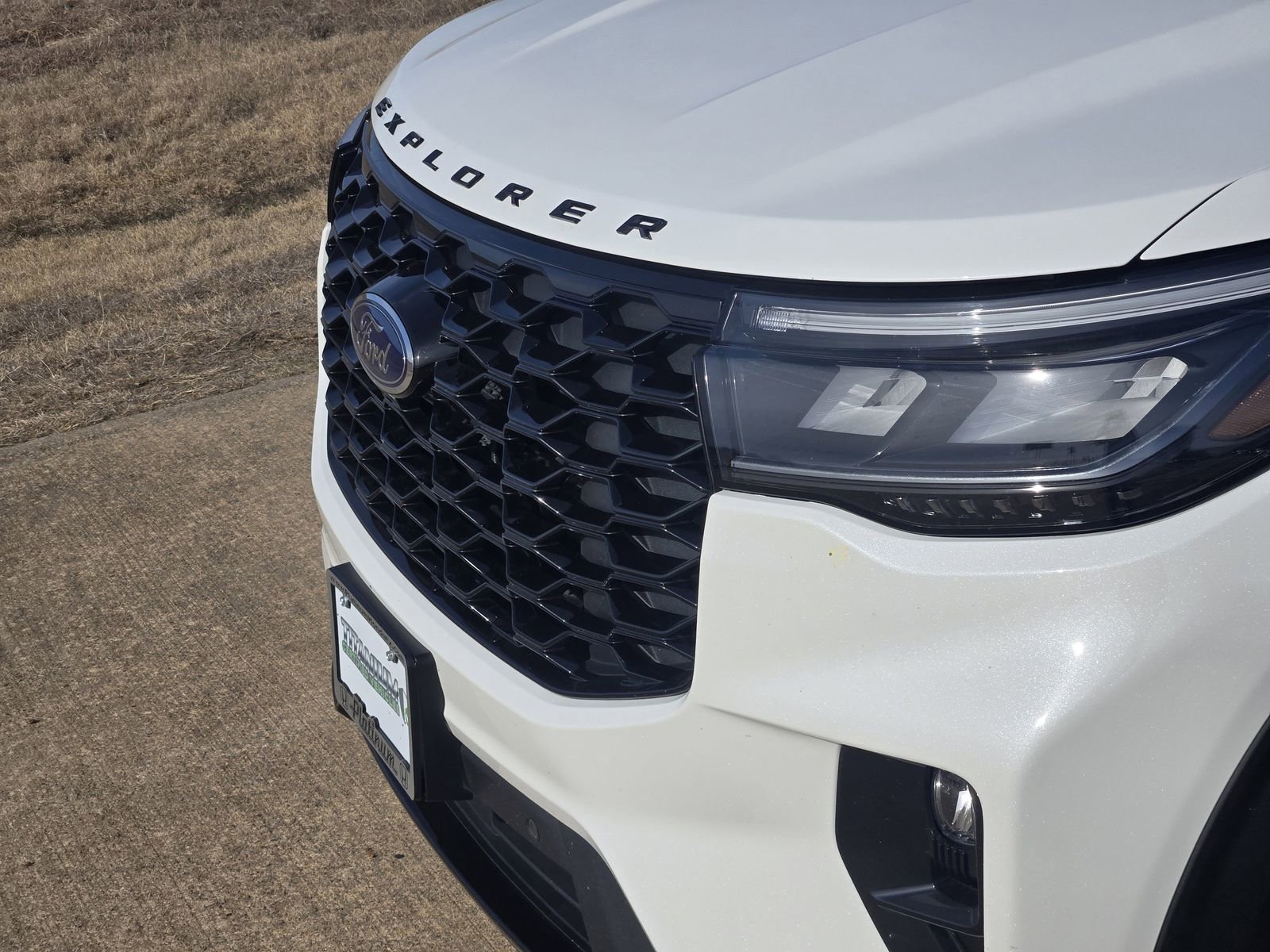 Used 2025 Ford Explorer ST-Line w/ Premium Package image 10