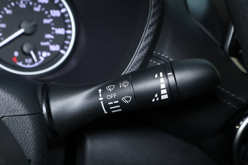 Used 2025 Nissan Sentra SV FWD image 23