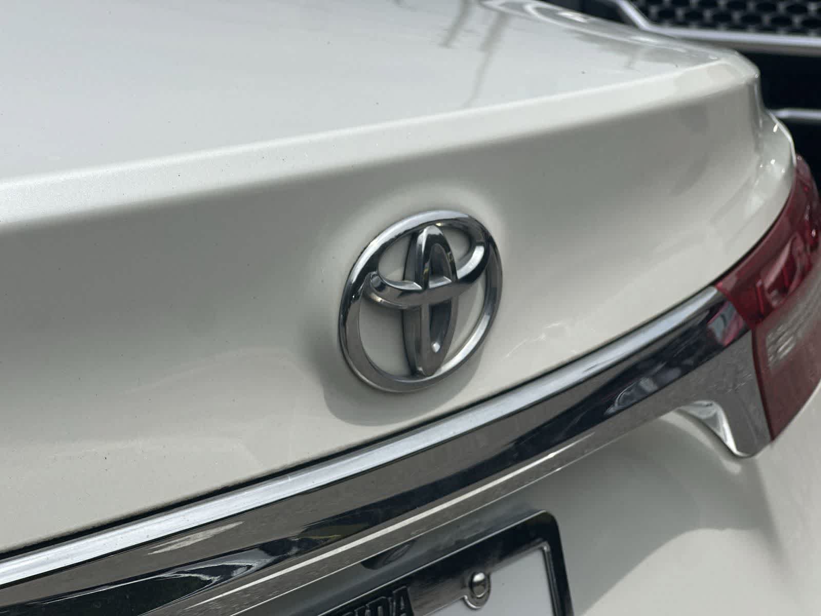 Used 2016 Toyota Avalon XLE FWD image 10