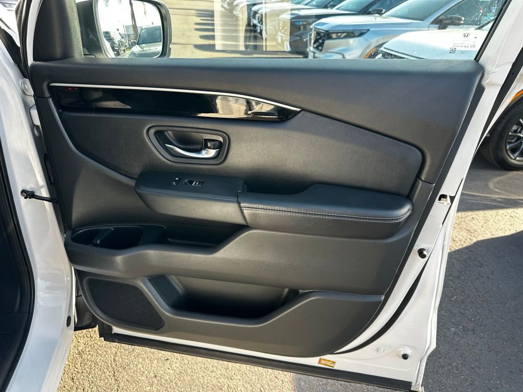 Used 2023 Honda Pilot Touring image 15