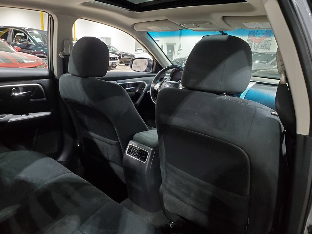 Used 2015 Nissan Altima 2.5 SV w/ Convenience Package FWD image 21