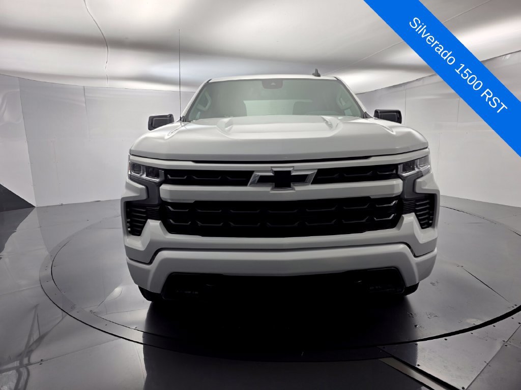 Used 2026 Chevrolet Silverado 1500 RST w/ RST Select Package RWD image 2