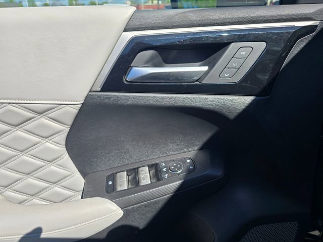 Used 2024 Mitsubishi Outlander SEL image 18