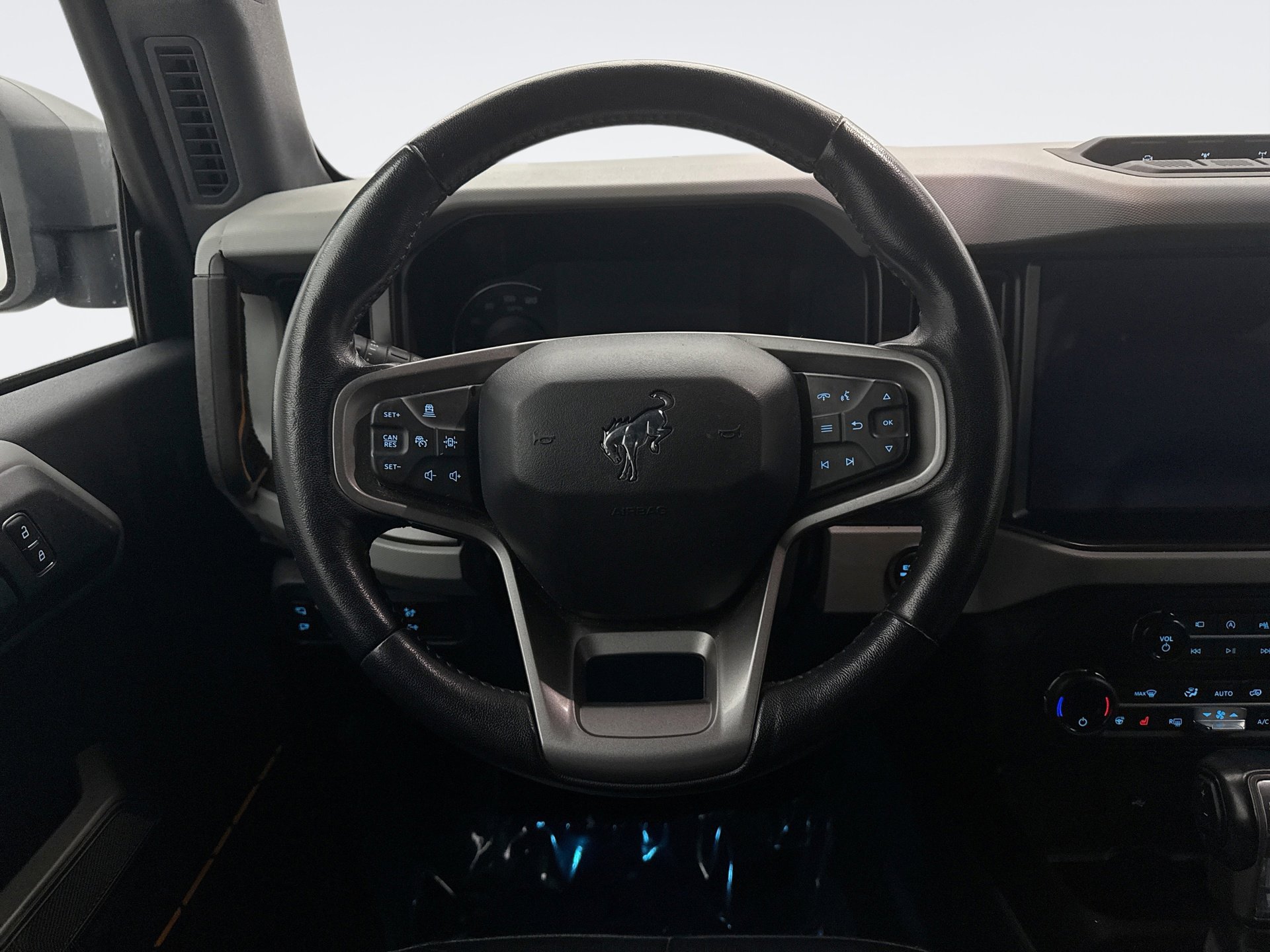 Used 2021 Ford Bronco Badlands image 12