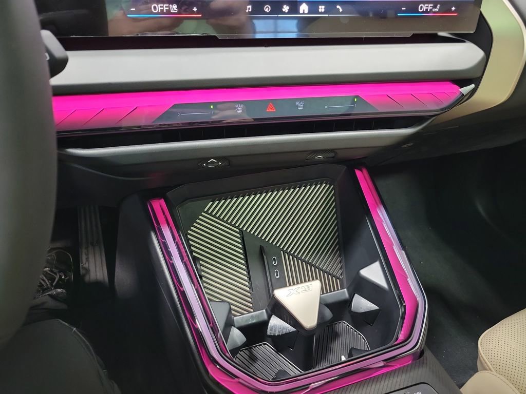 Used 2025 BMW X3 xDrive30i w/ Premium Package image 56