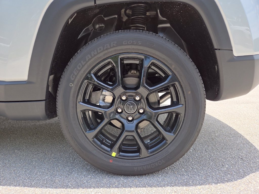 New 2026 Jeep Compass Latitude AWD/4WD image 20
