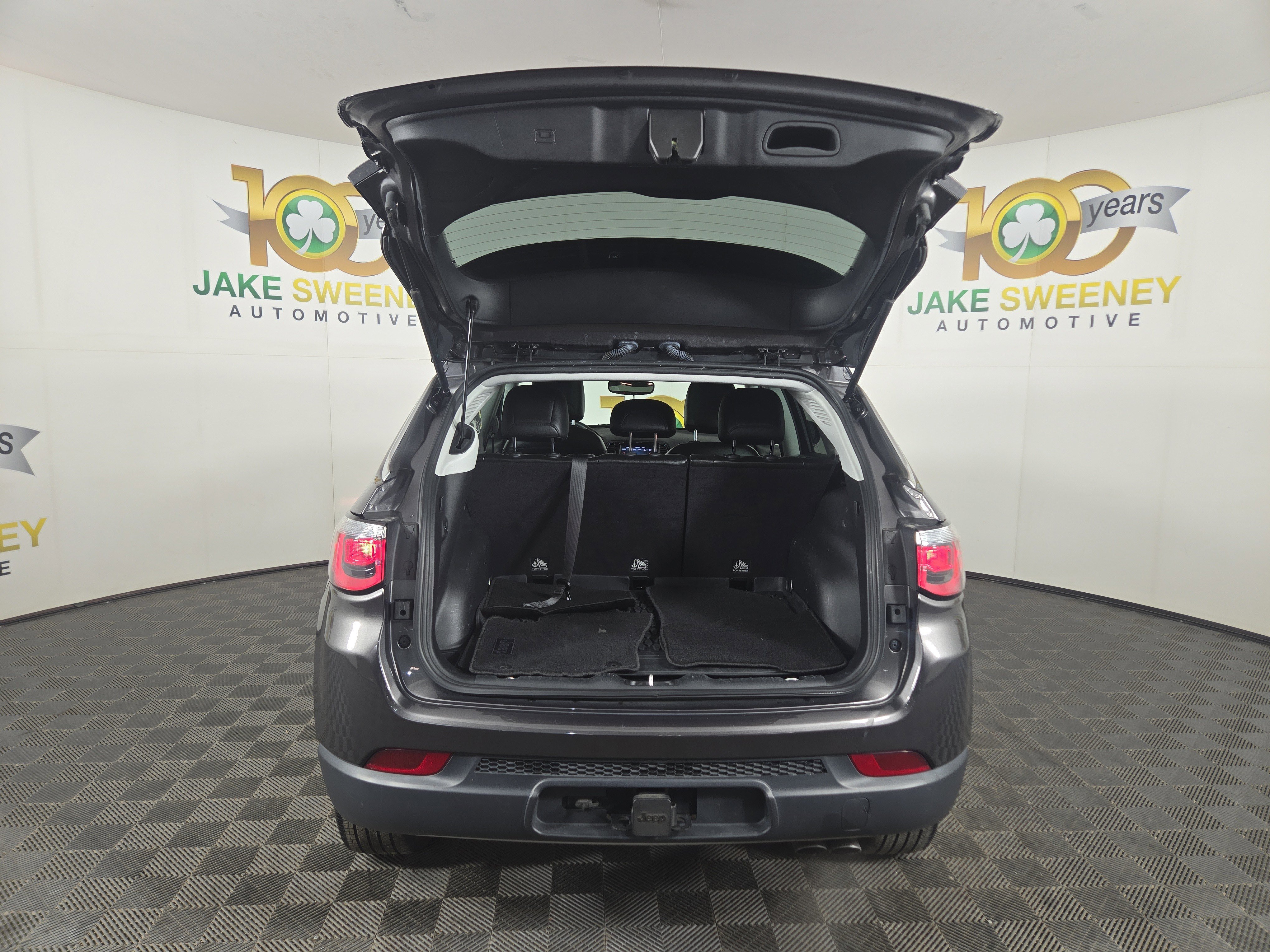 Used 2018 Jeep Compass Limited w/ Navigation Group image 33