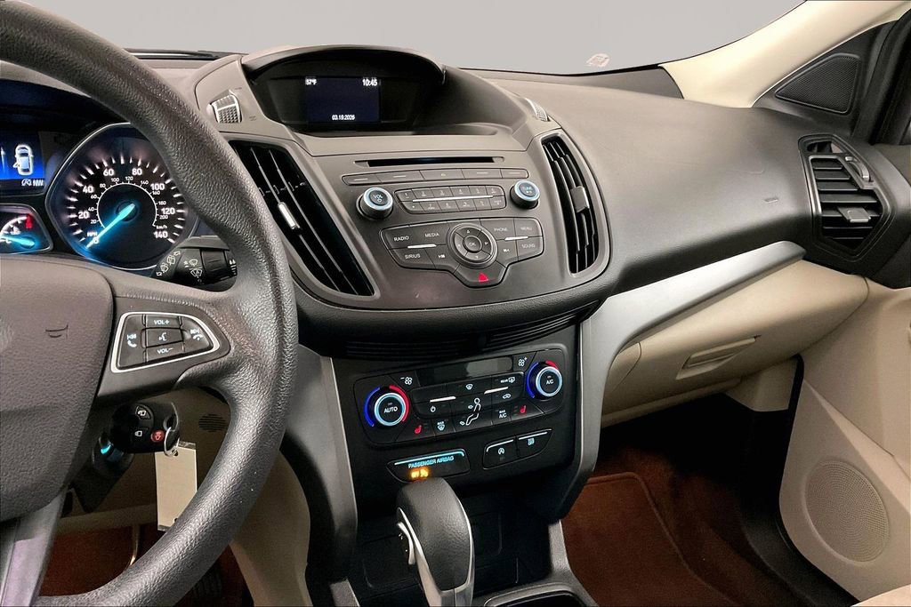 Used 2018 Ford Escape SE w/ Ford Safe & Smart Package image 9