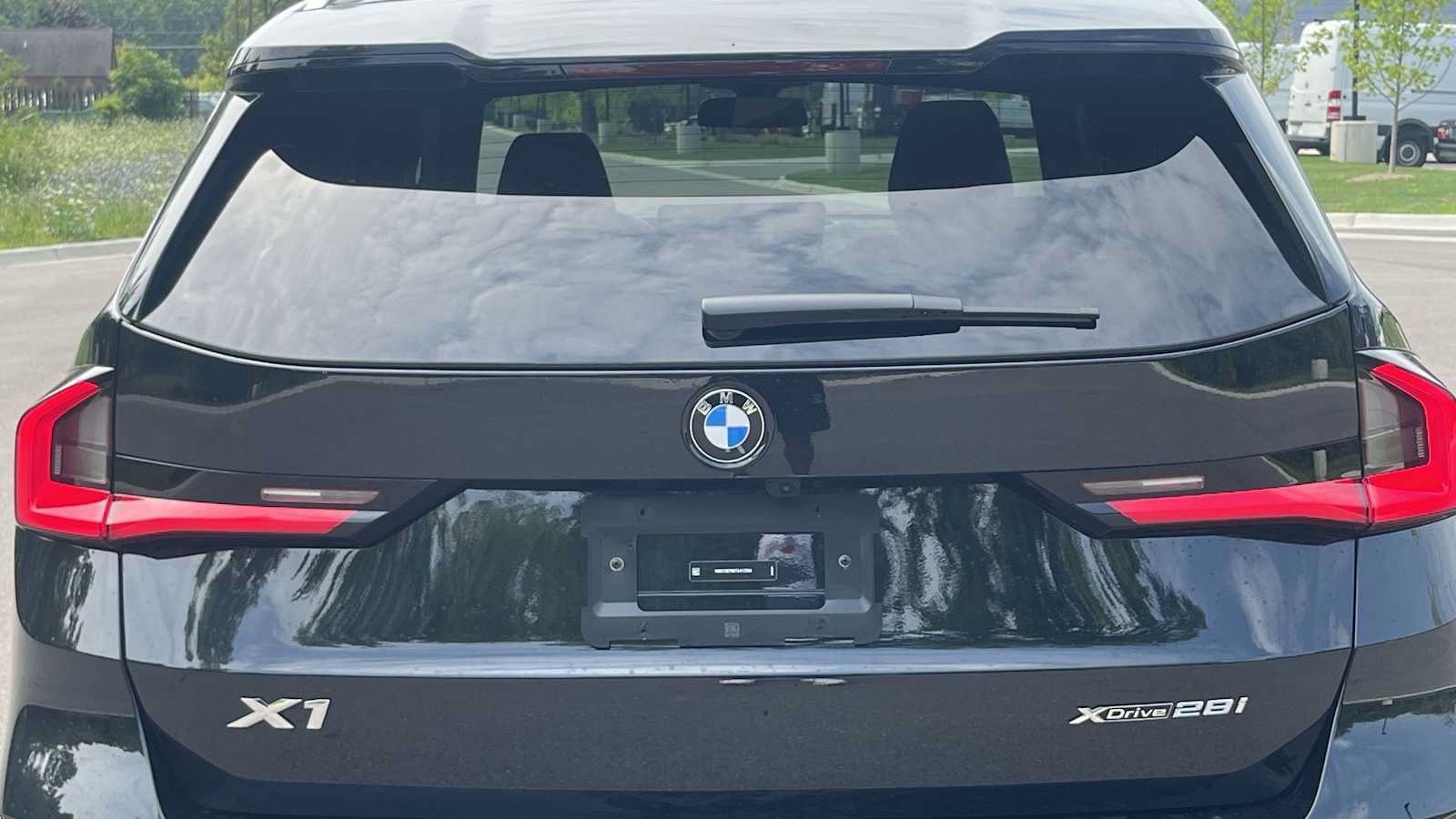 Used 2026 BMW X1 xDrive28i w/ Technology Package AWD/4WD image 18
