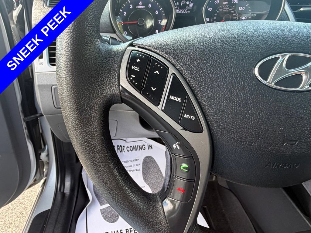 Used 2015 Hyundai Elantra SE w/ Option Group 02 FWD image 21