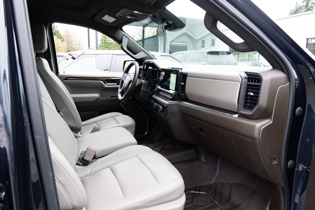 Used 2023 Chevrolet Silverado 1500 LT w/ Leather Package image 26