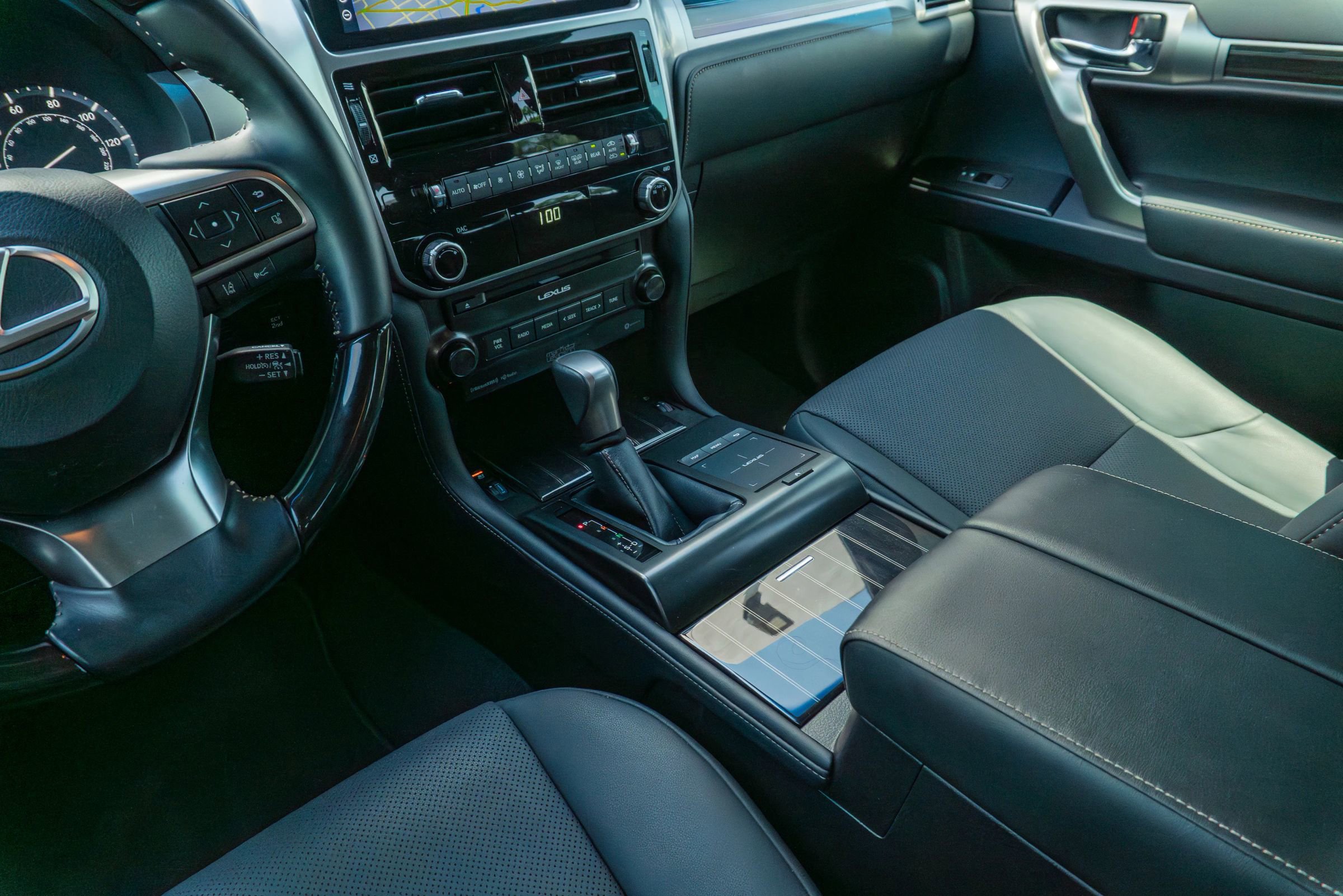 Used 2022 Lexus GX 460 Premium w/ Accessory Package AWD/4WD image 57