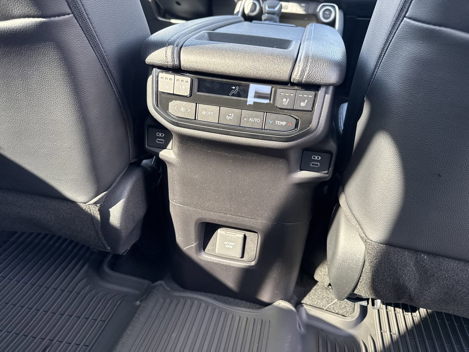 New 2025 Toyota Grand Highlander AWD image 33