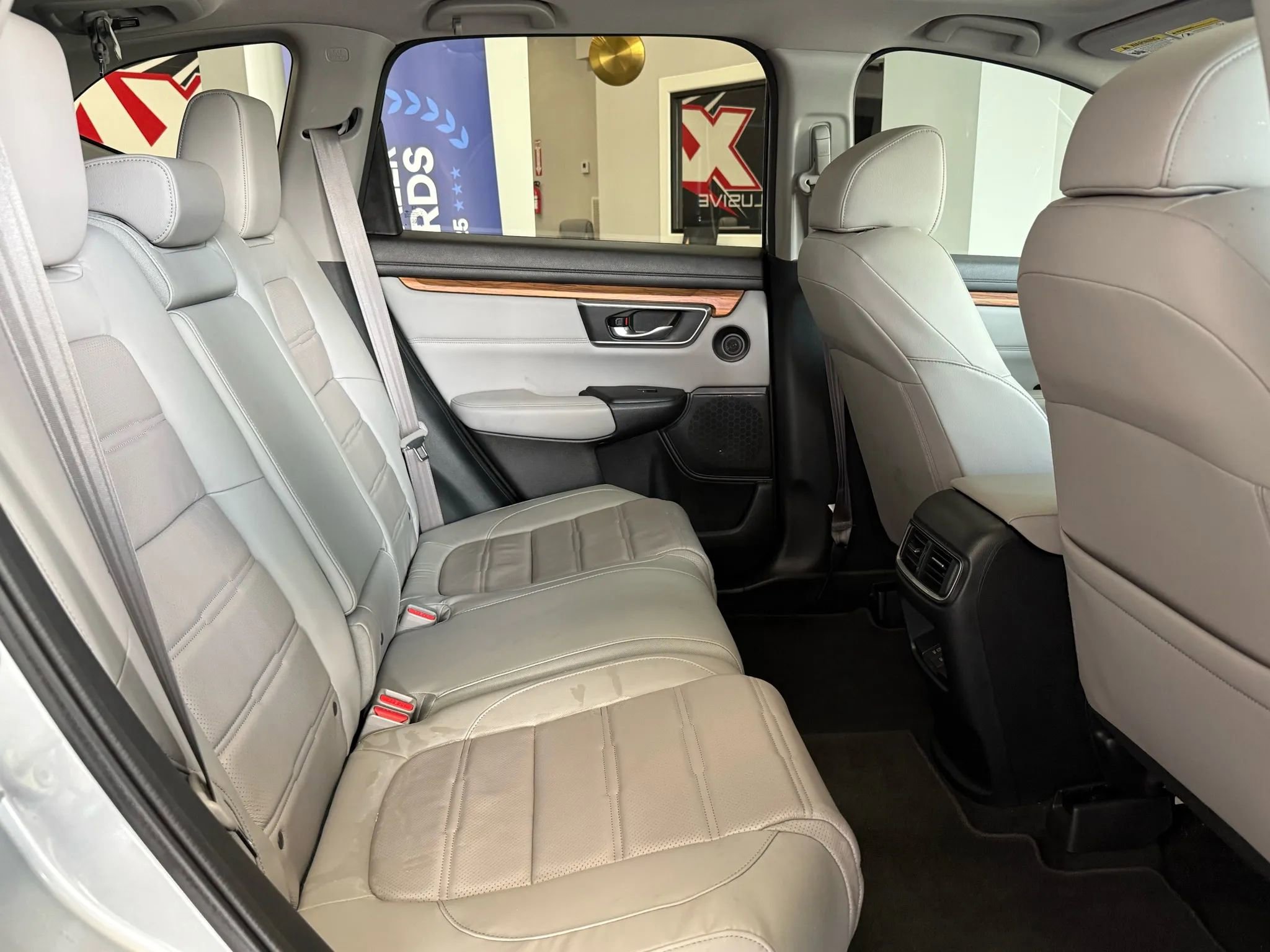Used 2022 Honda CR-V Touring image 25