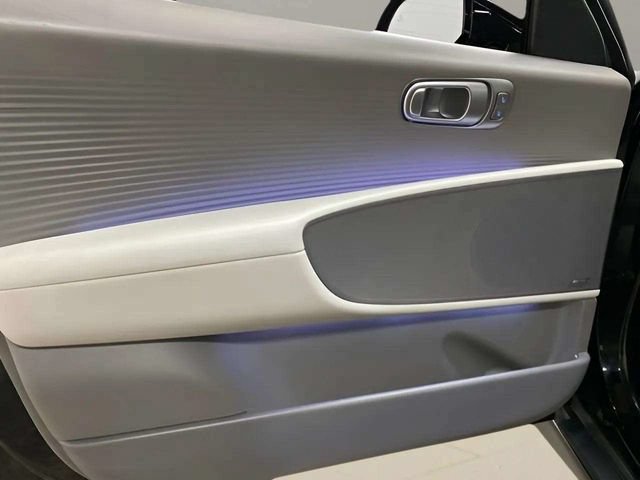 Used 2025 Hyundai Ioniq 6 Limited RWD image 30
