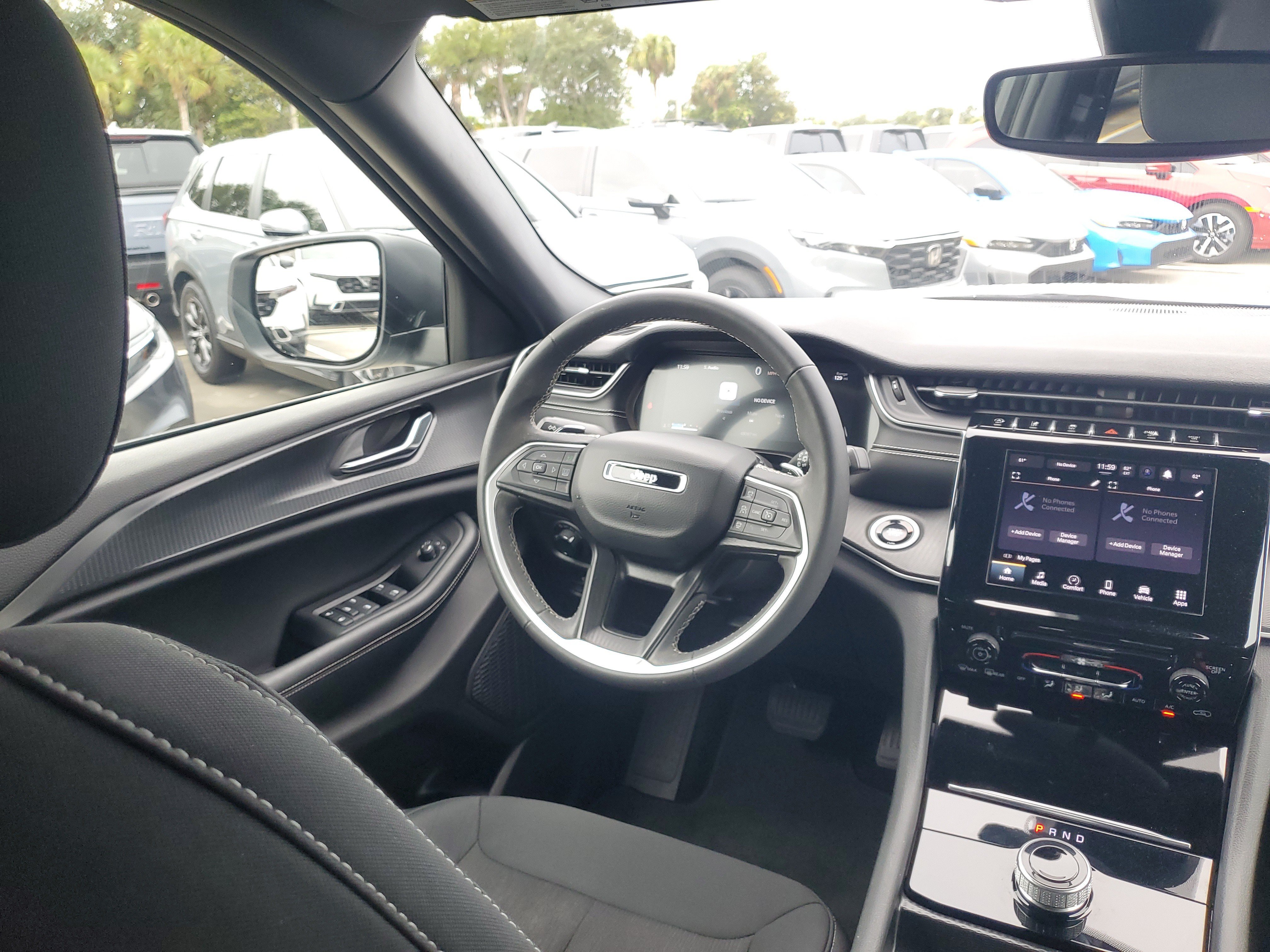 Used 2024 Jeep Grand Cherokee L Laredo RWD image 18