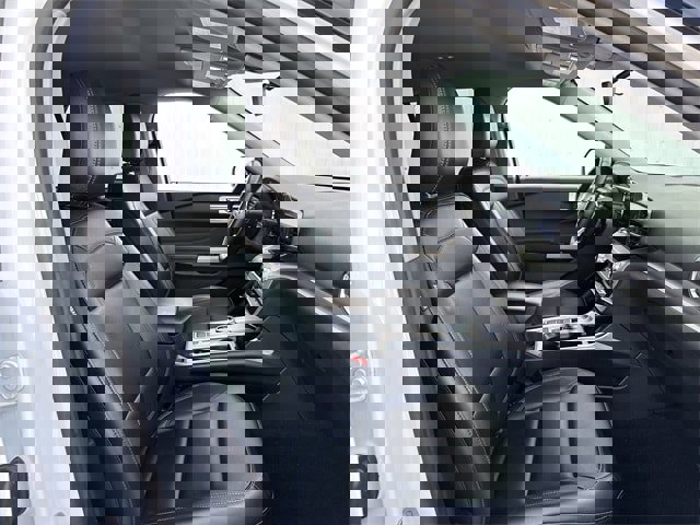 Used 2024 Ford Explorer XLT w/ Equipment Group 202A image 27