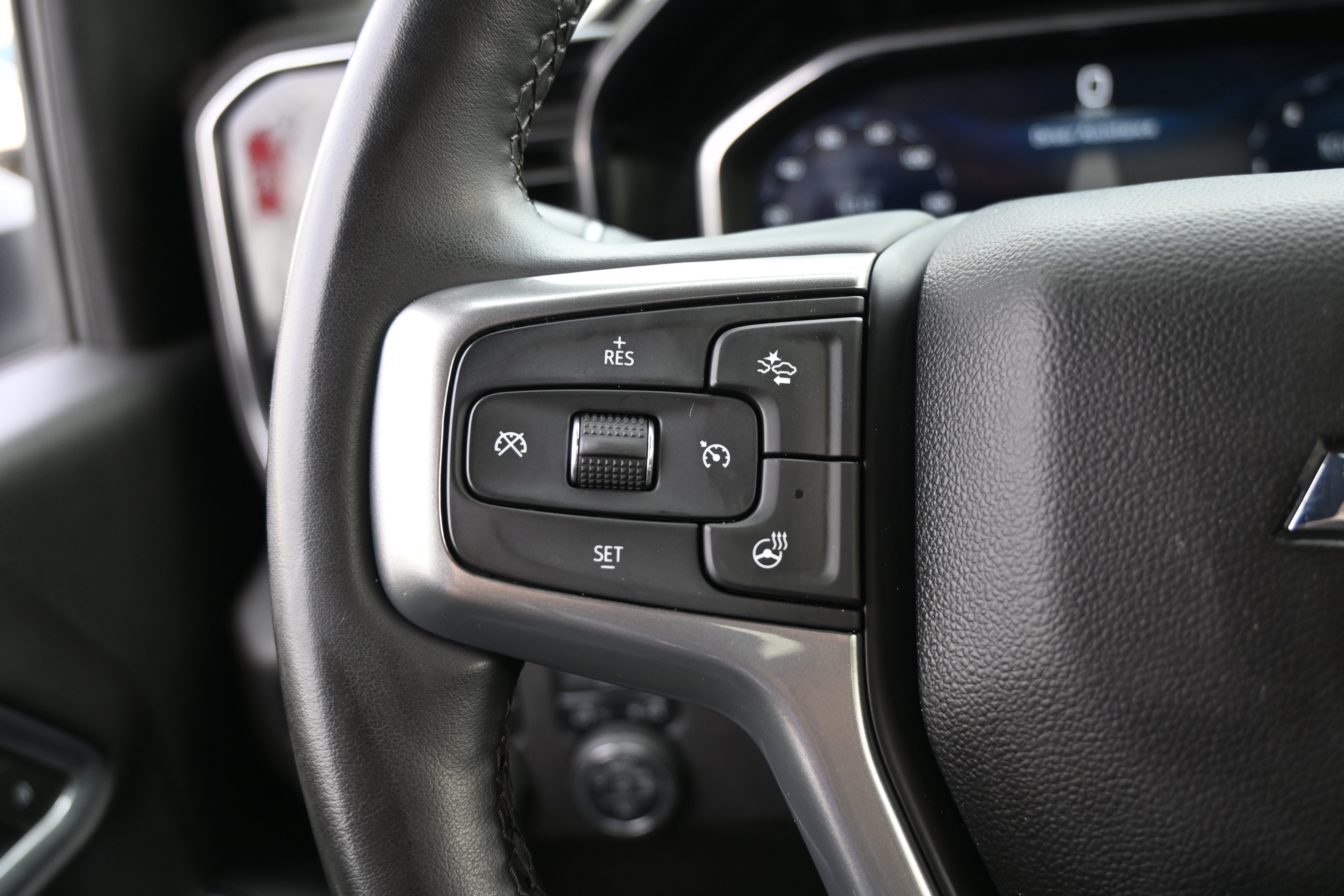 Used 2025 Chevrolet Silverado 2500 LT w/ Convenience Package image 20