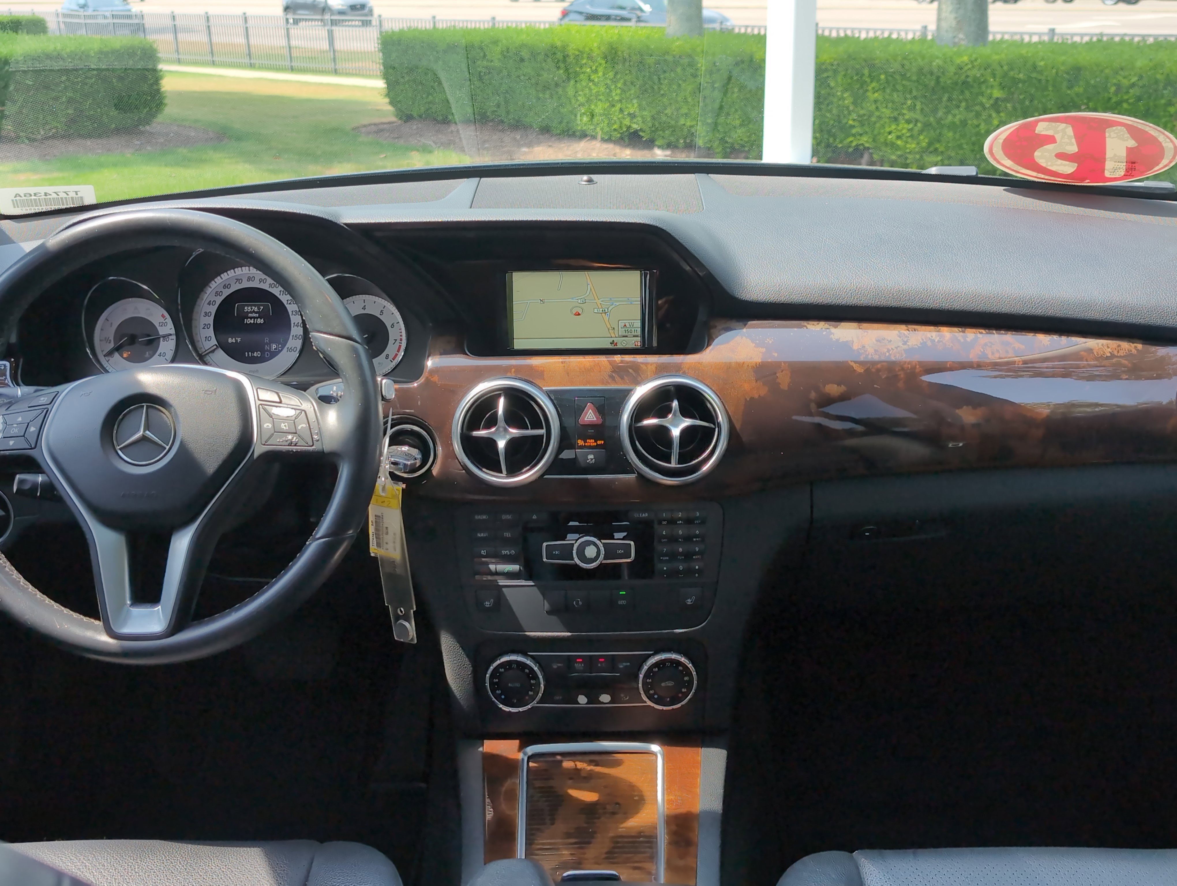 Used 2015 Mercedes-Benz GLK 350 4MATIC image 29
