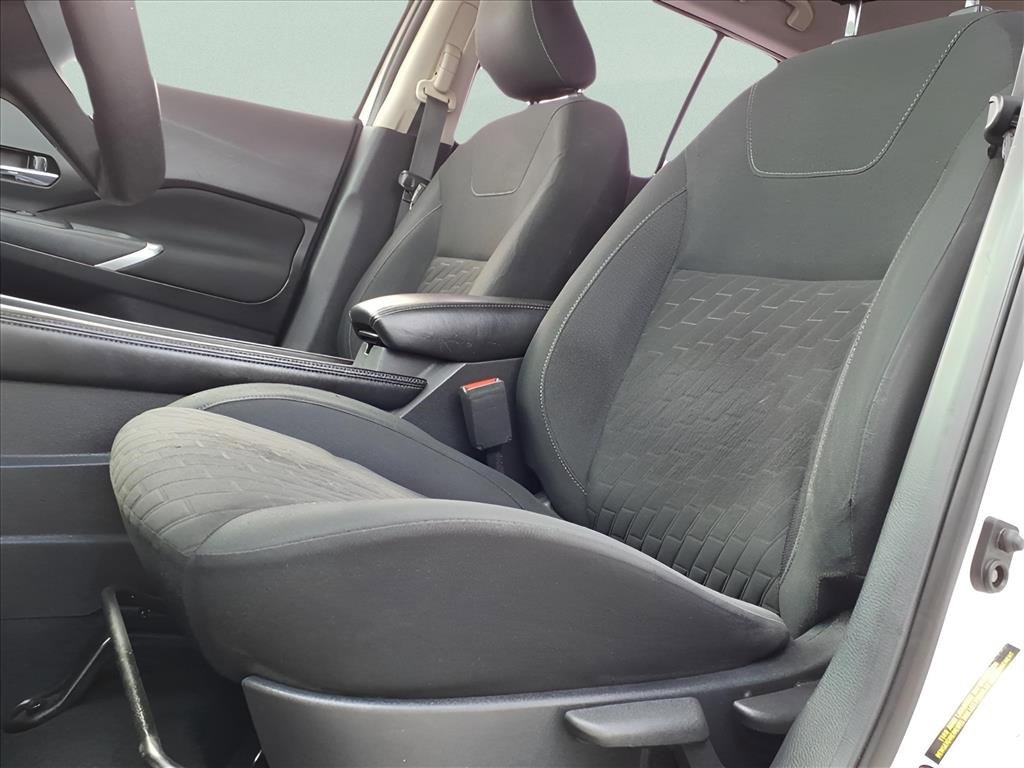 Used 2021 Nissan Kicks SV image 12