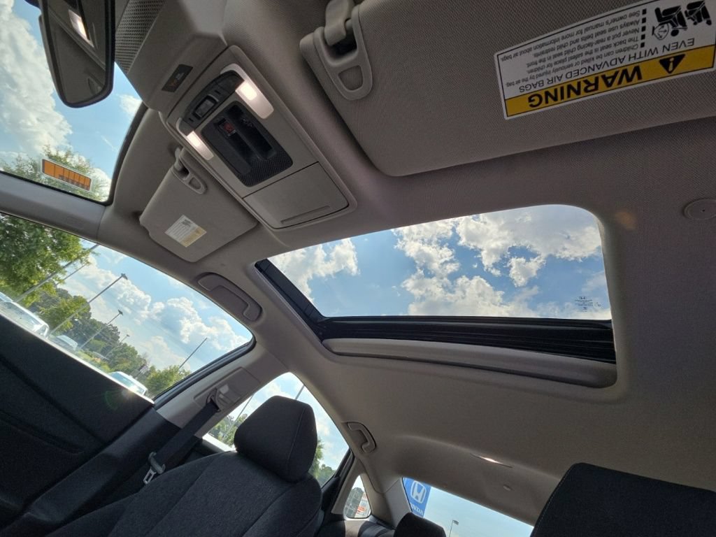 Used 2025 Honda Accord SE image 30