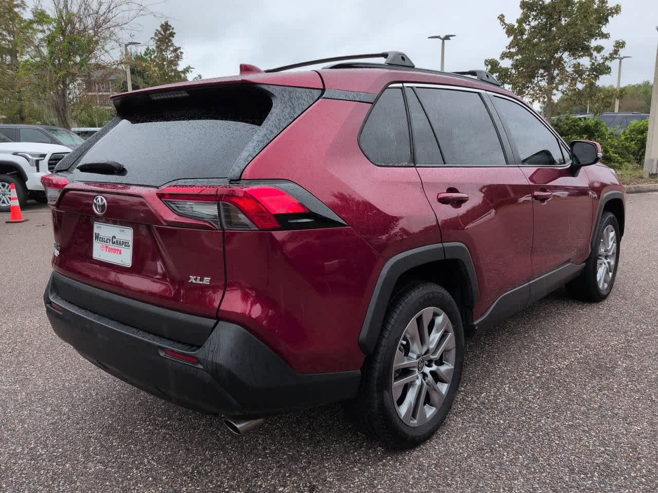 Certified 2021 Toyota RAV4 XLE Premium FWD image 6