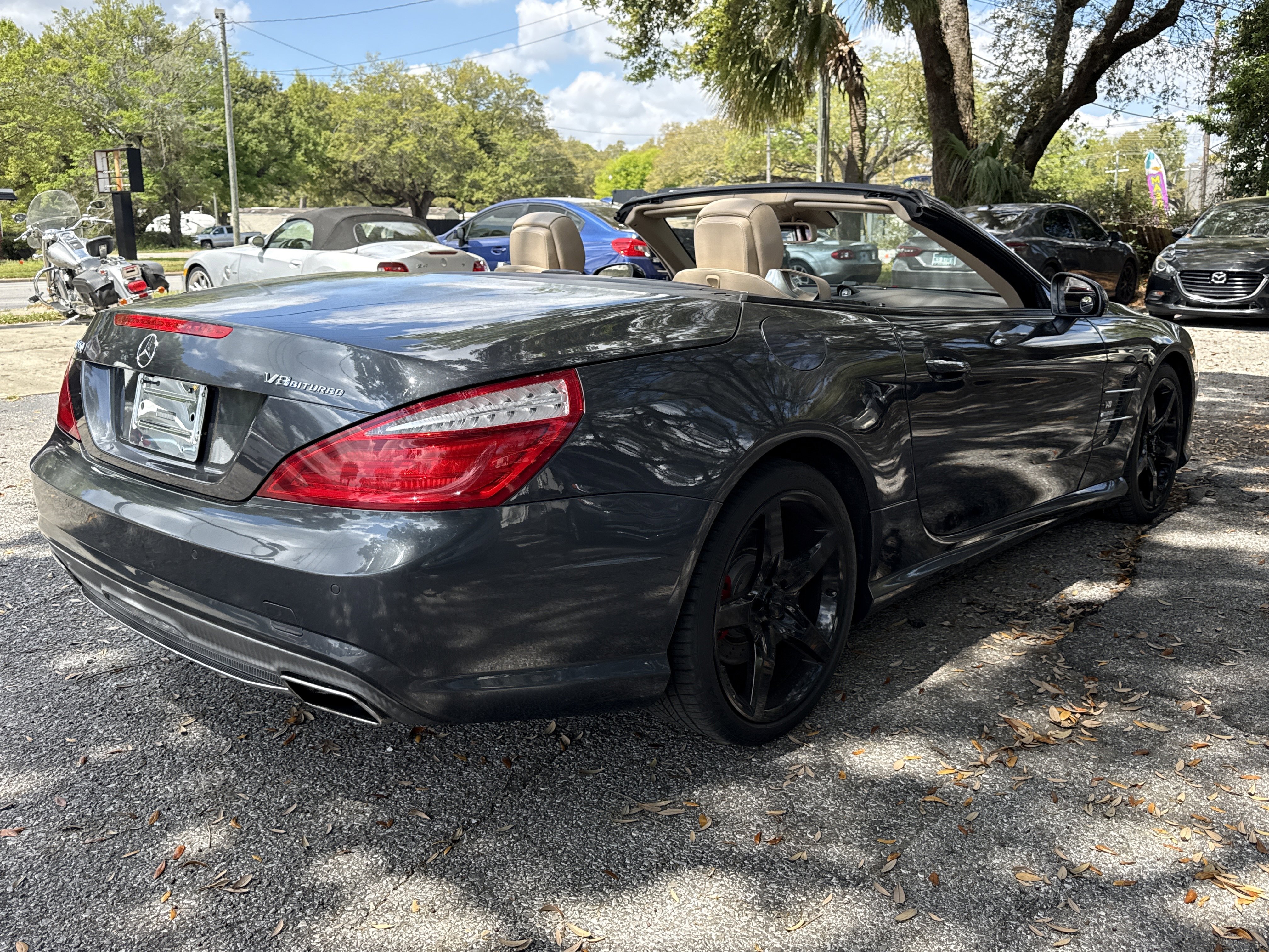 Used 2013 Mercedes-Benz SL 550 image 3