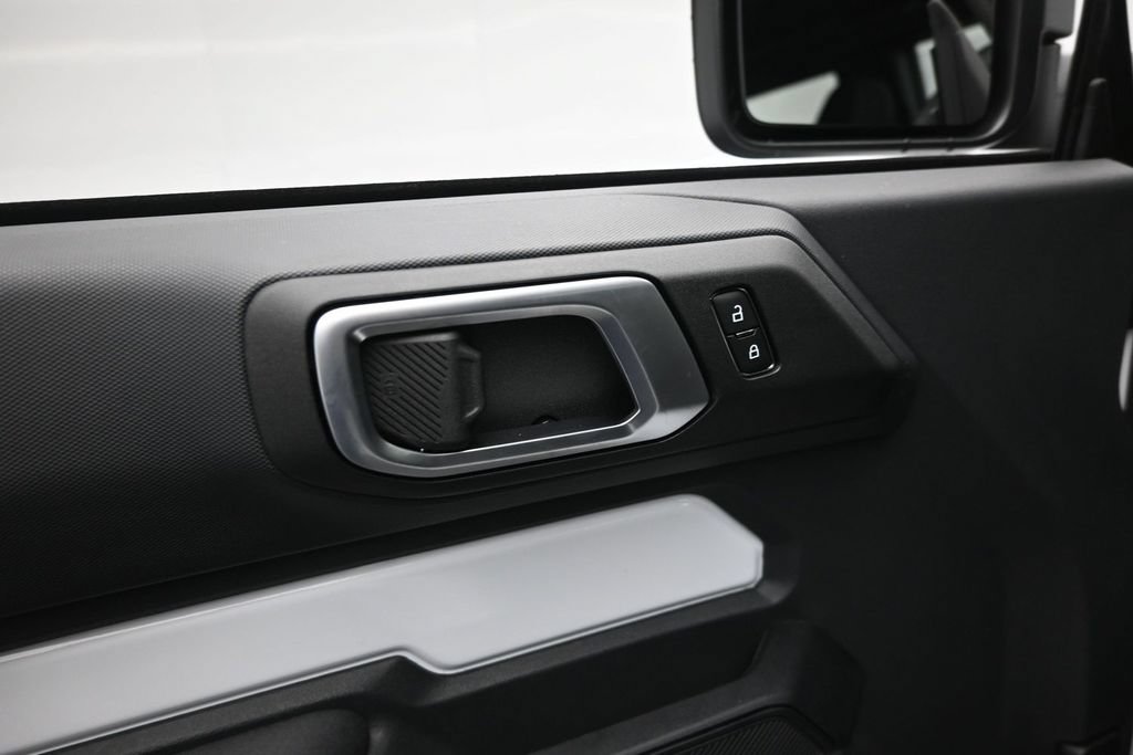 New 2026 Ford Bronco 2-Door AWD/4WD image 8