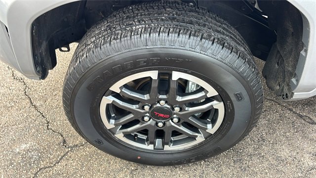 Used 2025 Toyota Tacoma TRD Sport image 32