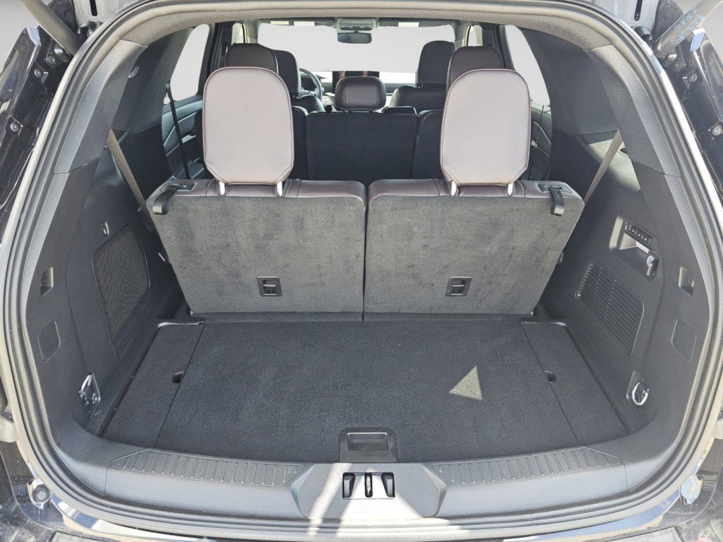 Used 2025 Ford Explorer Platinum AWD/4WD image 27