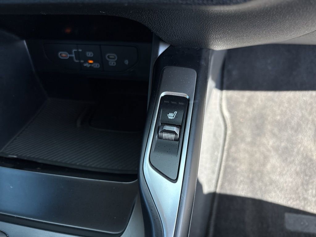 Used 2024 Kia Sorento S image 21