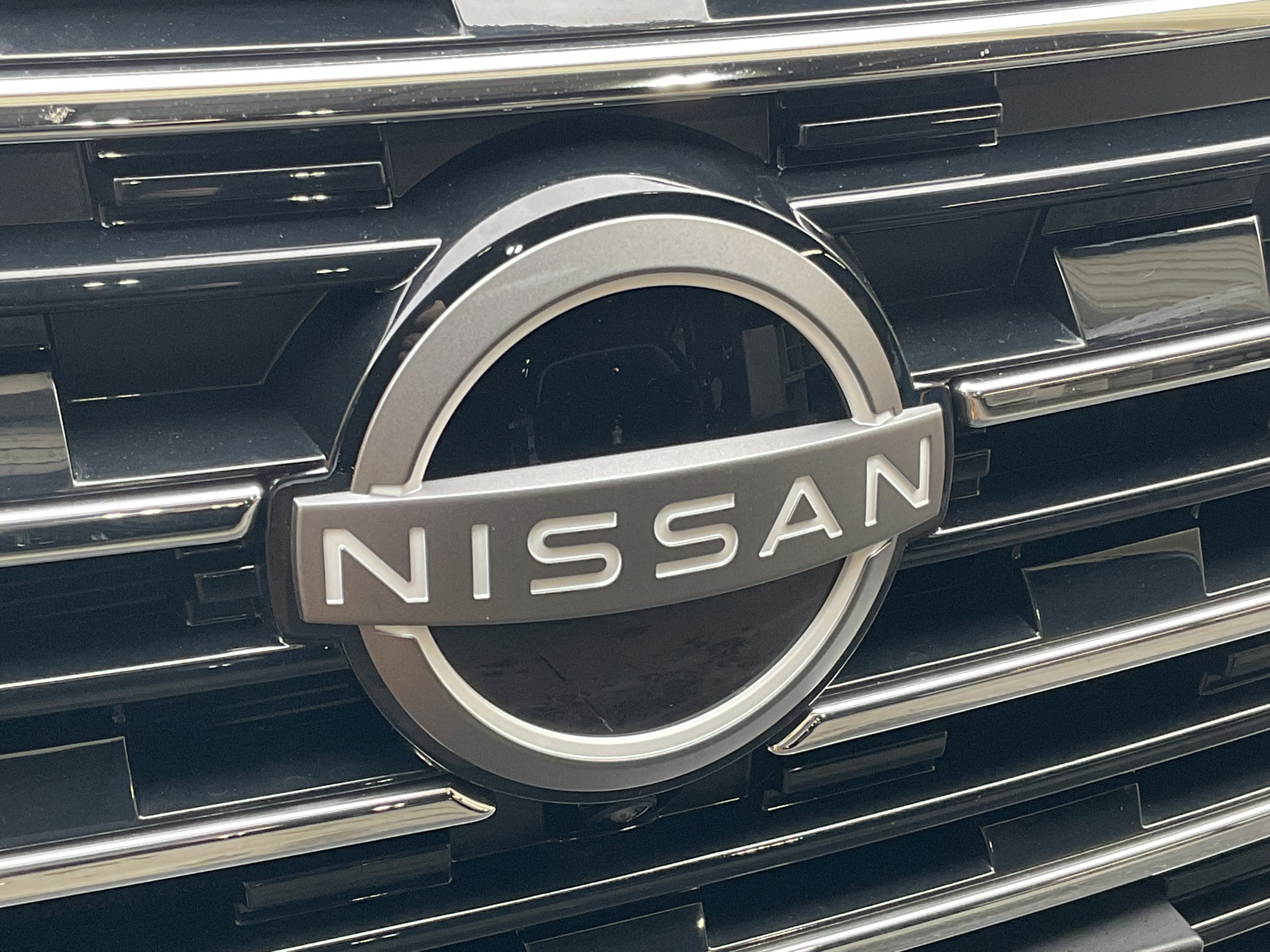 Used 2026 Nissan Rogue Platinum w/ Platinum Premium Package image 7