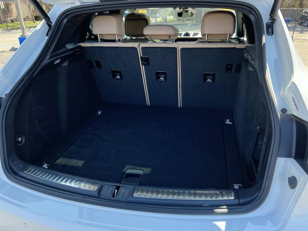 Used 2019 Porsche Macan S image 9