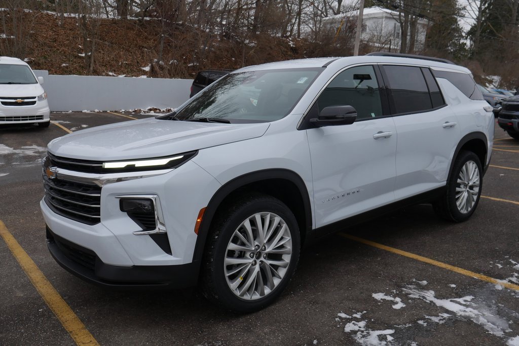 New 2026 Chevrolet Traverse LT w/ LPO, Floor Liner Package image 4