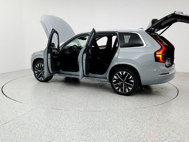 New 2026 Volvo XC90 T8 Plus w/ Protection Package Premier AWD/4WD image 12