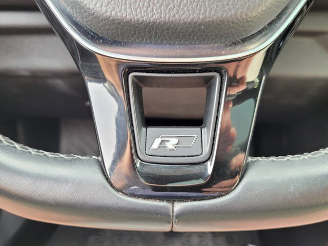Used 2019 Volkswagen Jetta R-Line image 32