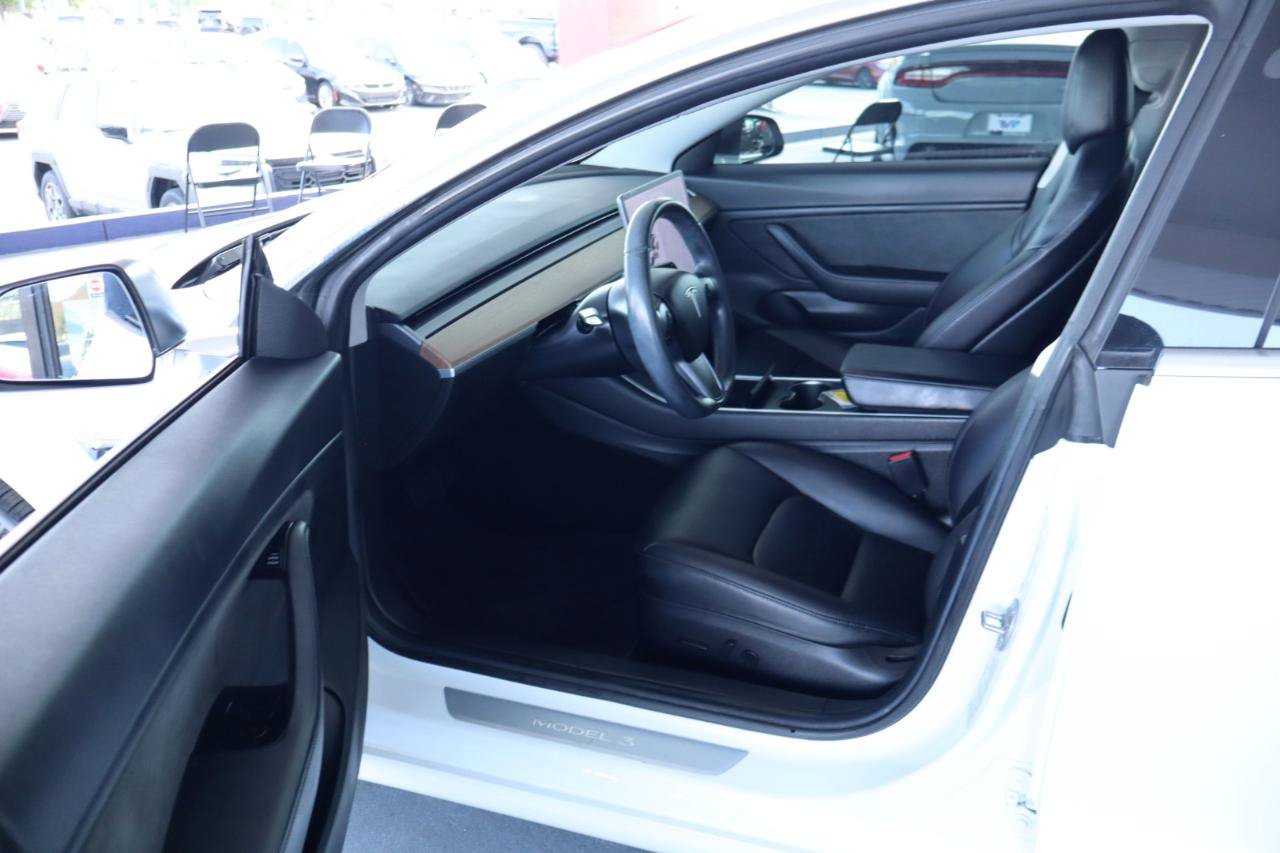 Used 2018 Tesla Model 3 Long Range RWD image 14