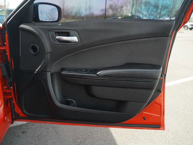 Used 2018 Dodge Charger SXT w/ Blacktop Package image 21