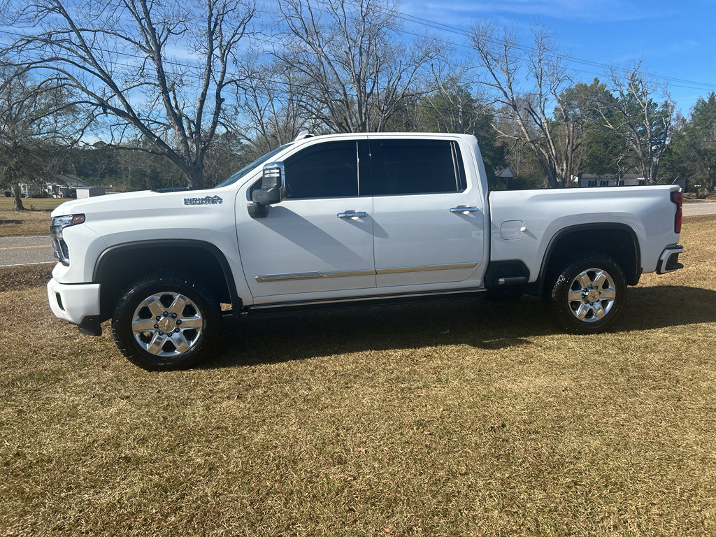 Used 2025 Chevrolet Silverado 3500 High Country w/ High Country Premium Package image 9
