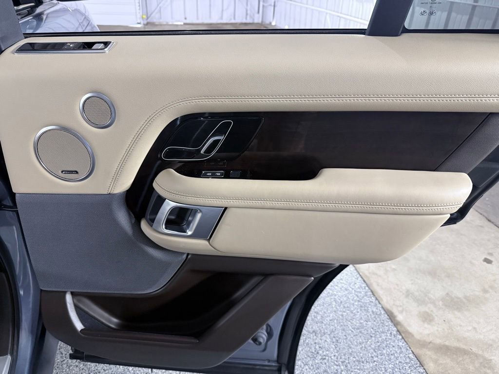Used 2021 Land Rover Range Rover P525 Westminster Edition image 25